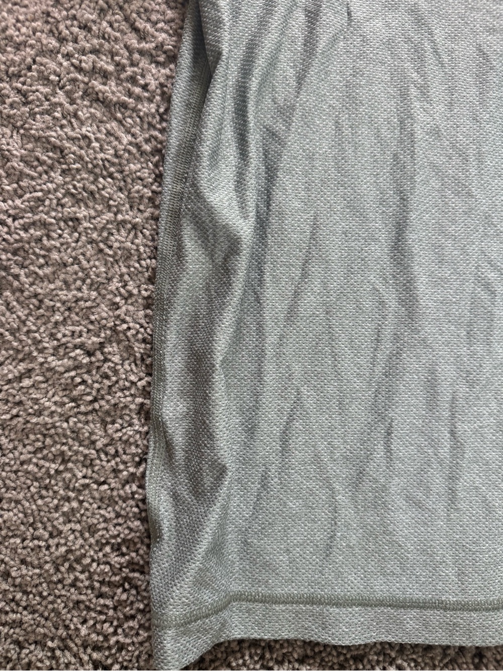 Vuori Men's Performance Tee - Gray - Picture 4 of 4